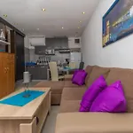 דירה In With Sea View, Terrace, Air Conditioning, Wifi 4628-6 *
