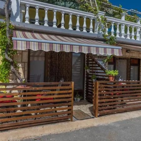 Daire In With Sea View, Terrace, Air Conditioning, Wifi 4628-6 Crikvenica