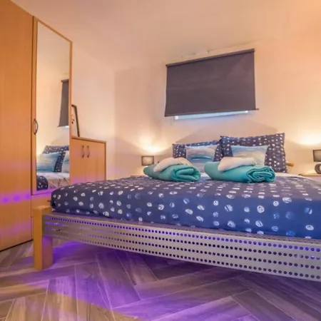 In With Sea View, Terrace, Air Conditioning, Wifi 4628-6 Crikvenica