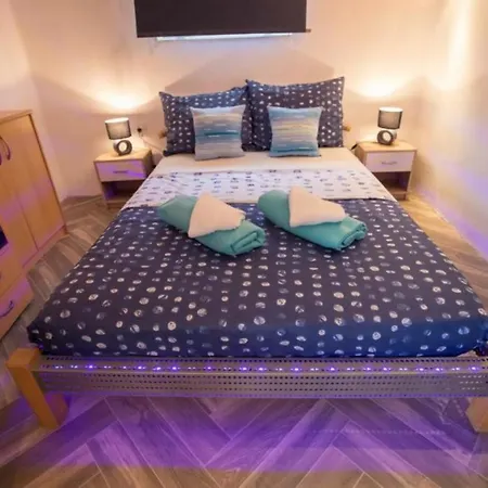 Apartman In With Sea View, Terrace, Air Conditioning, Wifi 4628-6 *