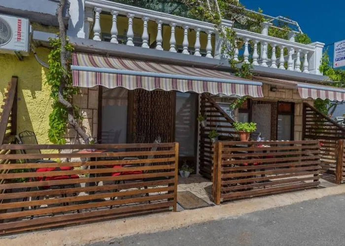 Apartment In With Sea View, Terrace, Air Conditioning, Wifi 4628-6 Crikvenica